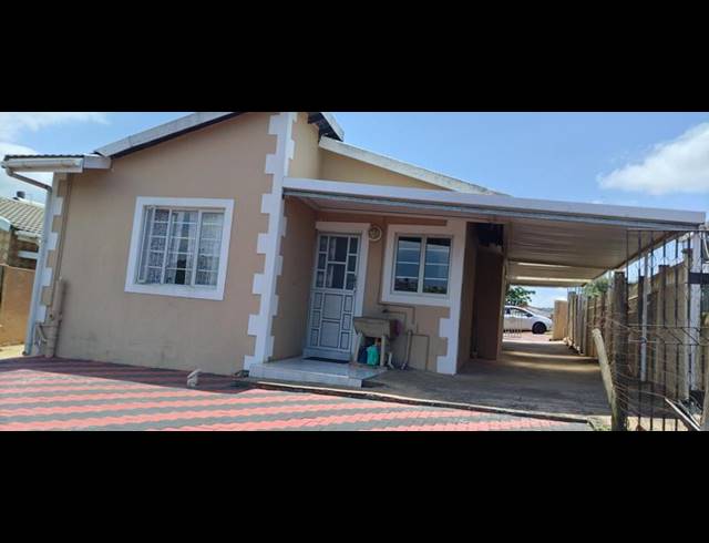 5 BEDROOM HOUSE FOR SALE IN NEWLANDS WEST